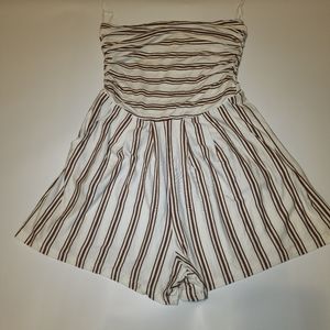 Cute brown and cream Rompers shorts with pockets
